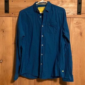 Descendant of Thieves Lightweight Button Down Shirt Size L